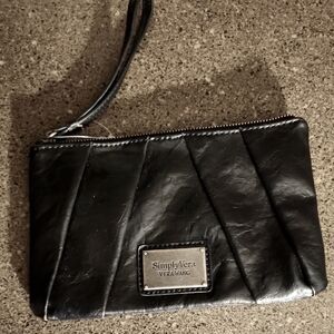 Simply Vera Vera Wang Black Wristlet